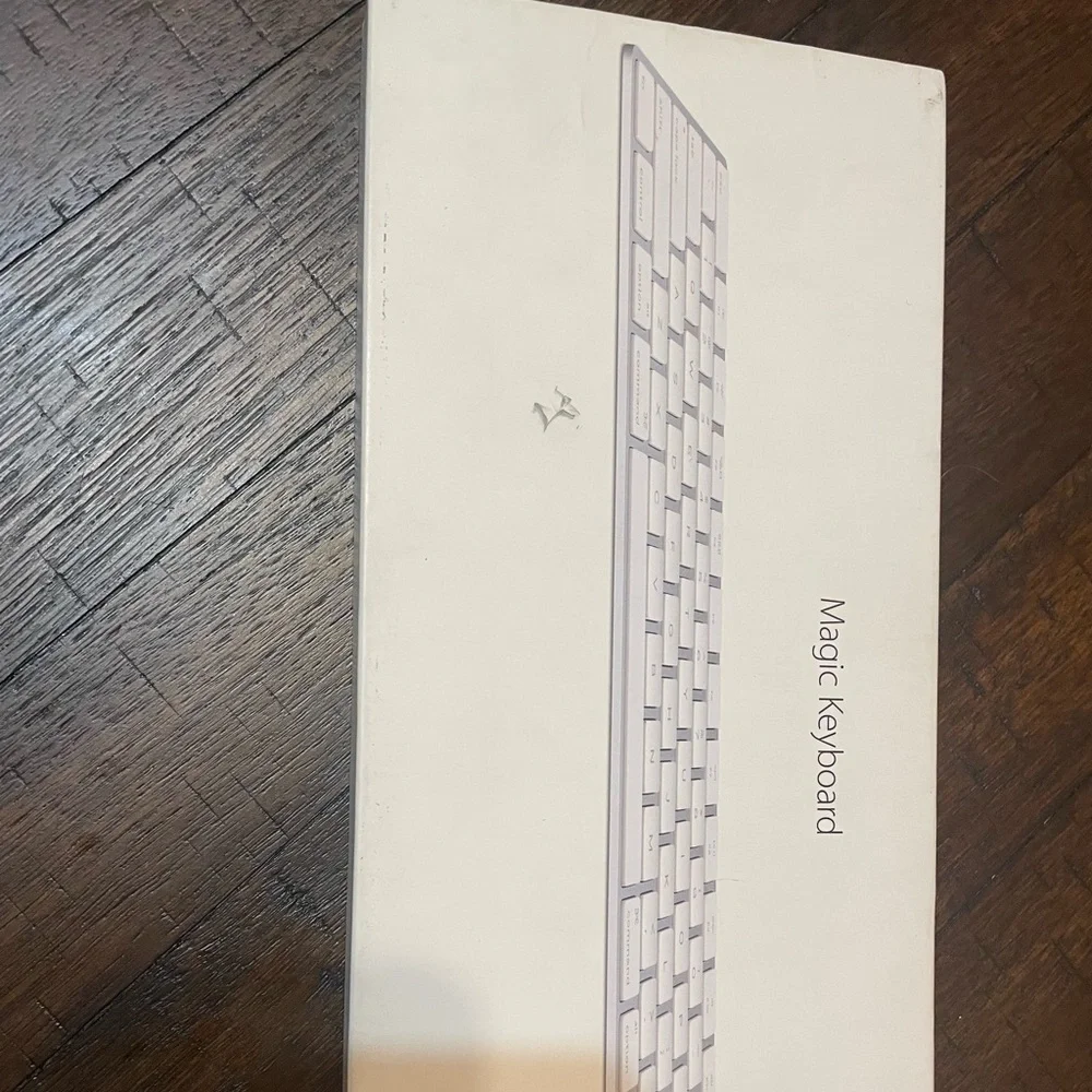 Electronics -keyboard apple